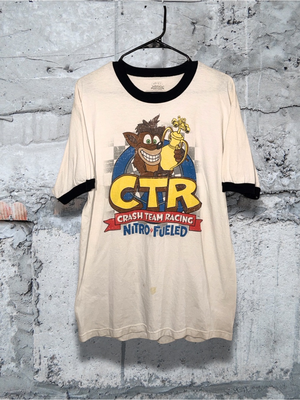 Crash Bandicoot Team Racing CTR Graphic Ringer Tee Men’s L
